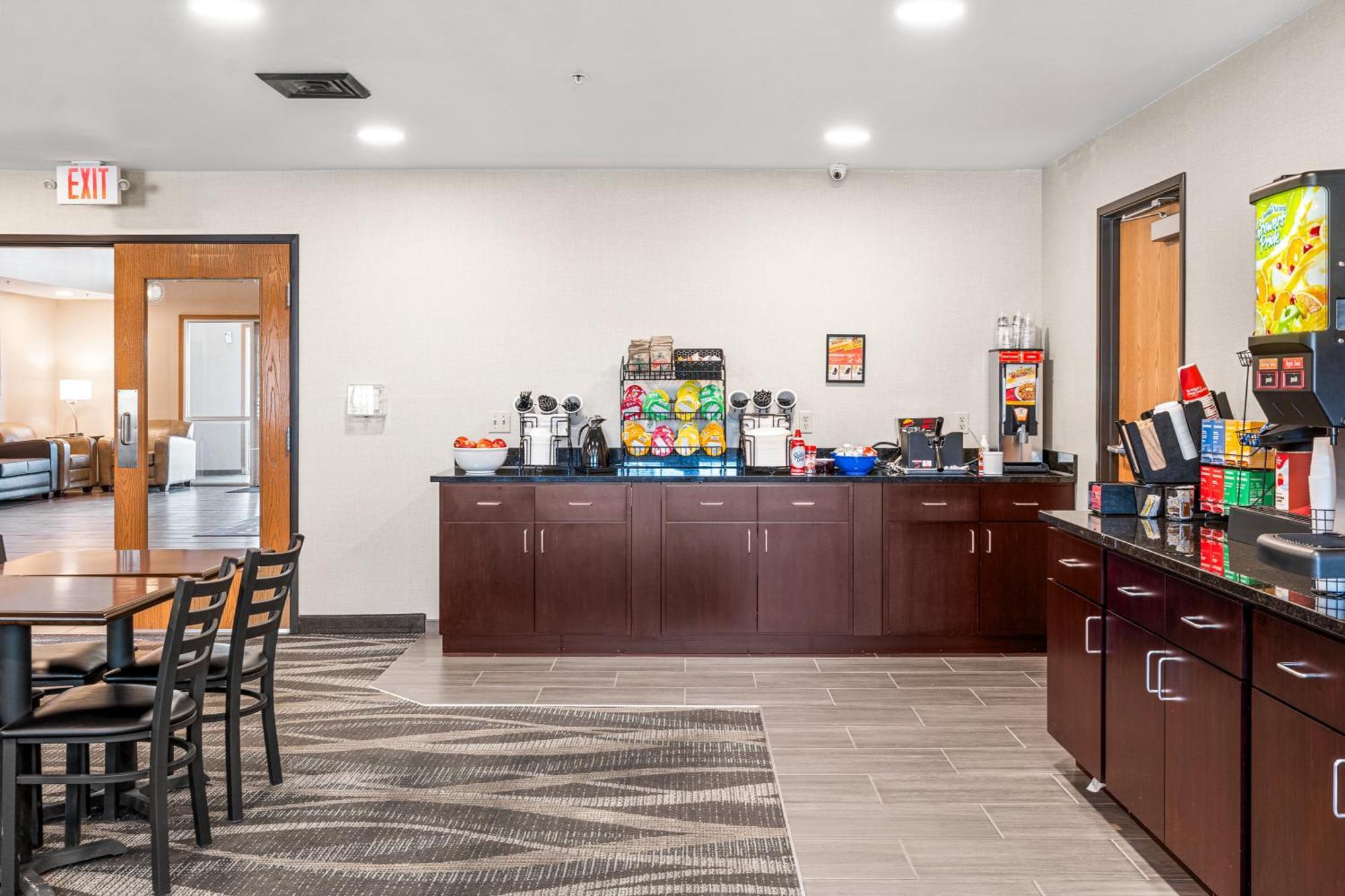 Boarders Inn & Suites By Cobblestone Hotels - Shawano Eksteriør billede