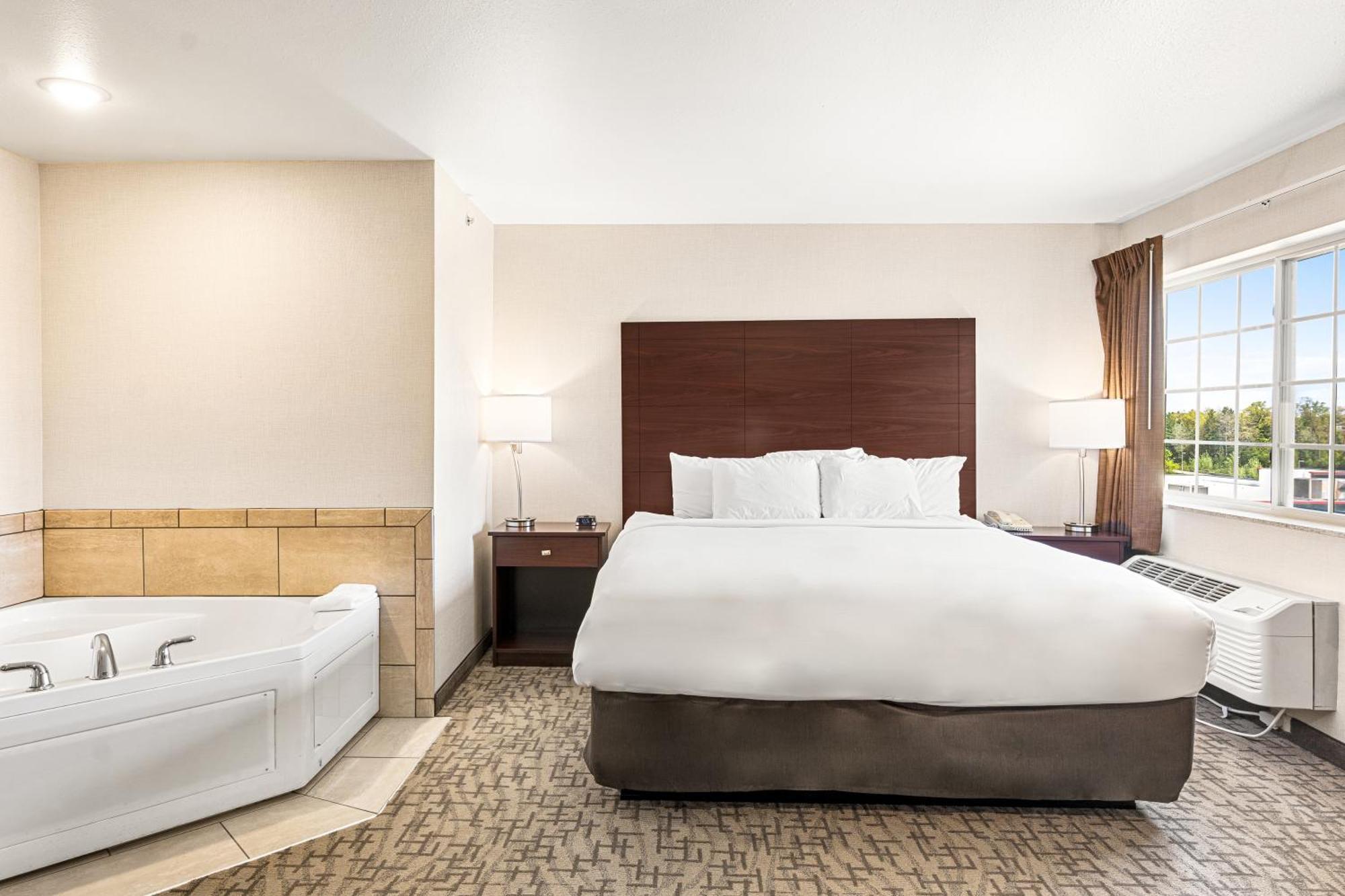 Boarders Inn & Suites By Cobblestone Hotels - Shawano Eksteriør billede