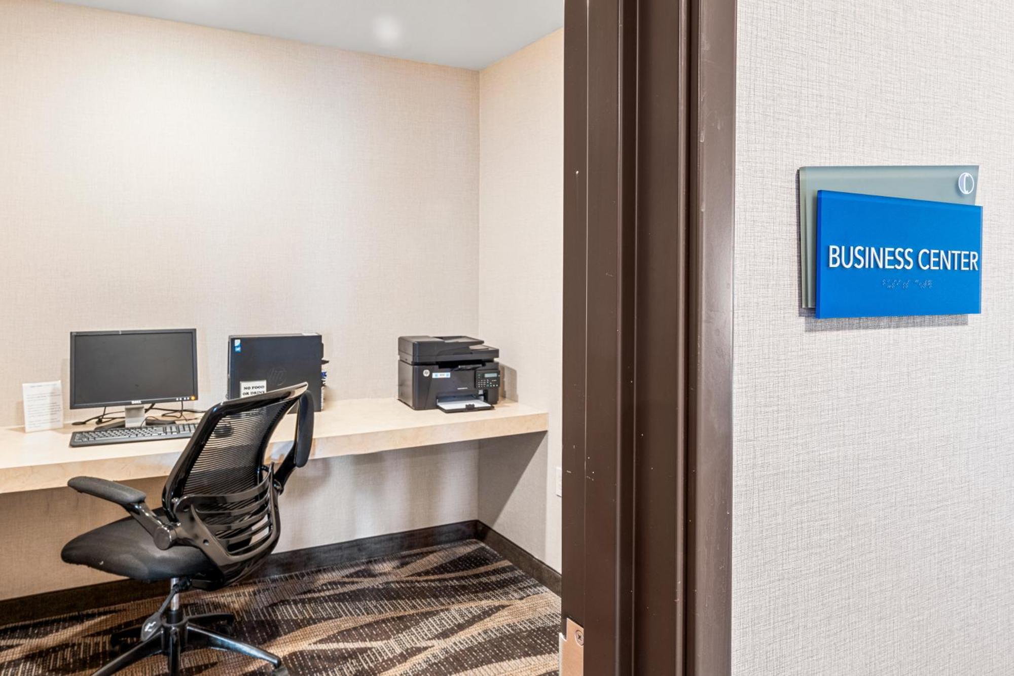 Boarders Inn & Suites By Cobblestone Hotels - Shawano Eksteriør billede