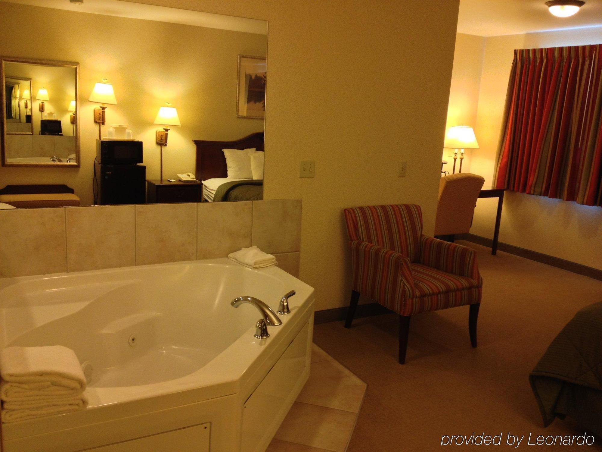 Boarders Inn & Suites By Cobblestone Hotels - Shawano Eksteriør billede