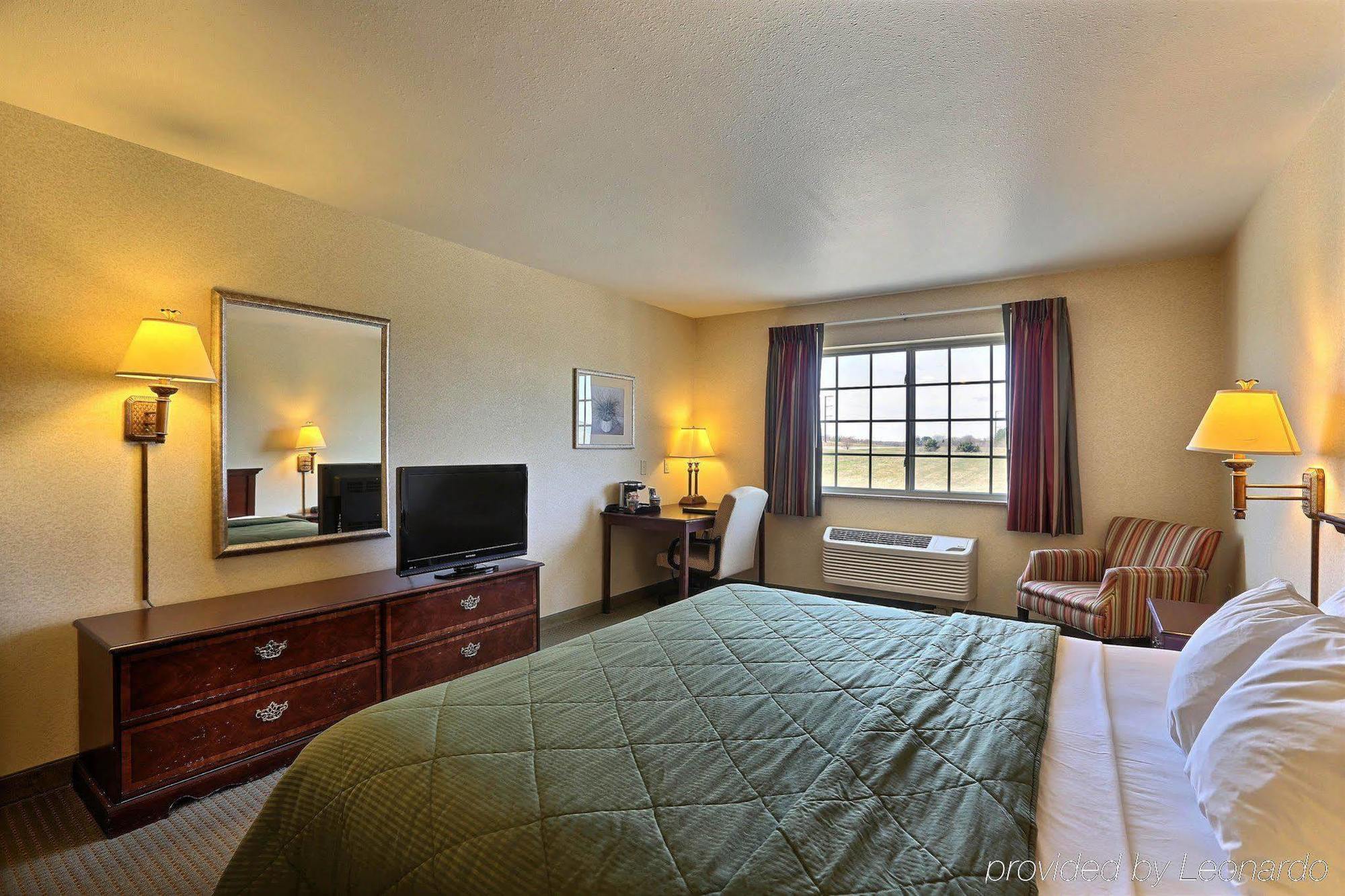 Boarders Inn & Suites By Cobblestone Hotels - Shawano Eksteriør billede