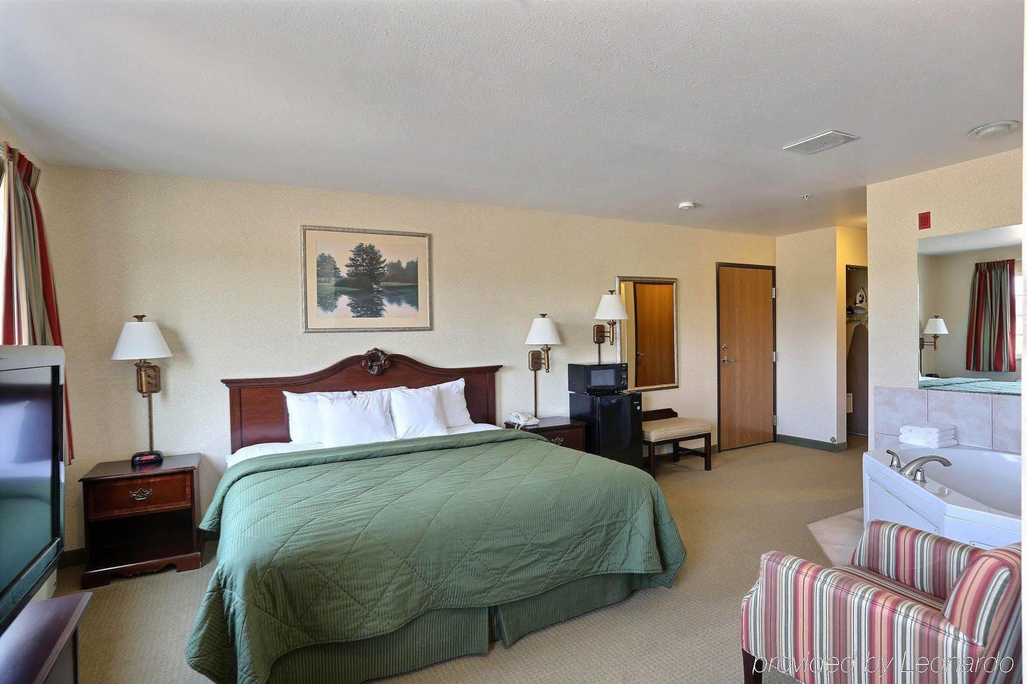 Boarders Inn & Suites By Cobblestone Hotels - Shawano Eksteriør billede