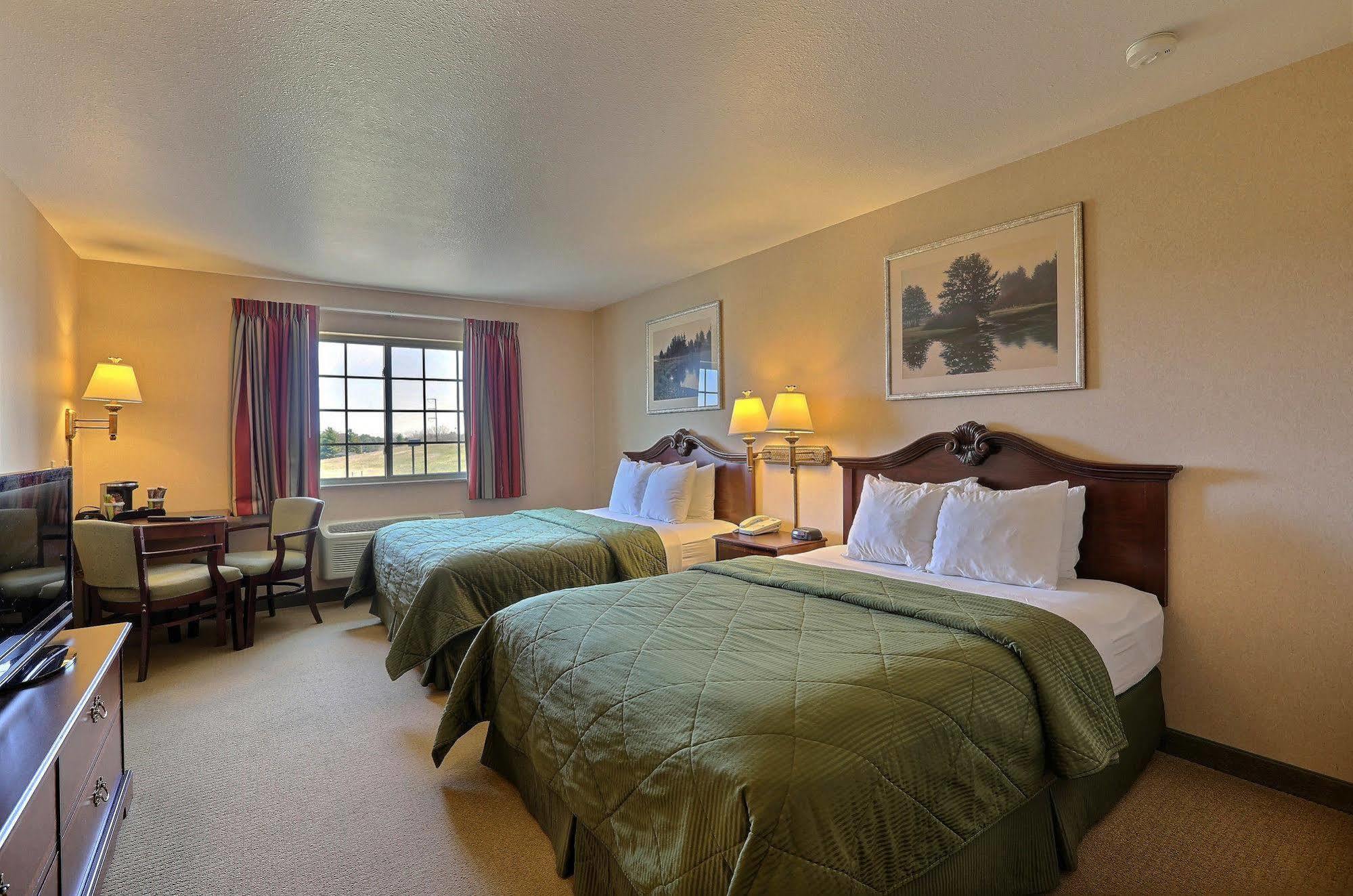 Boarders Inn & Suites By Cobblestone Hotels - Shawano Eksteriør billede